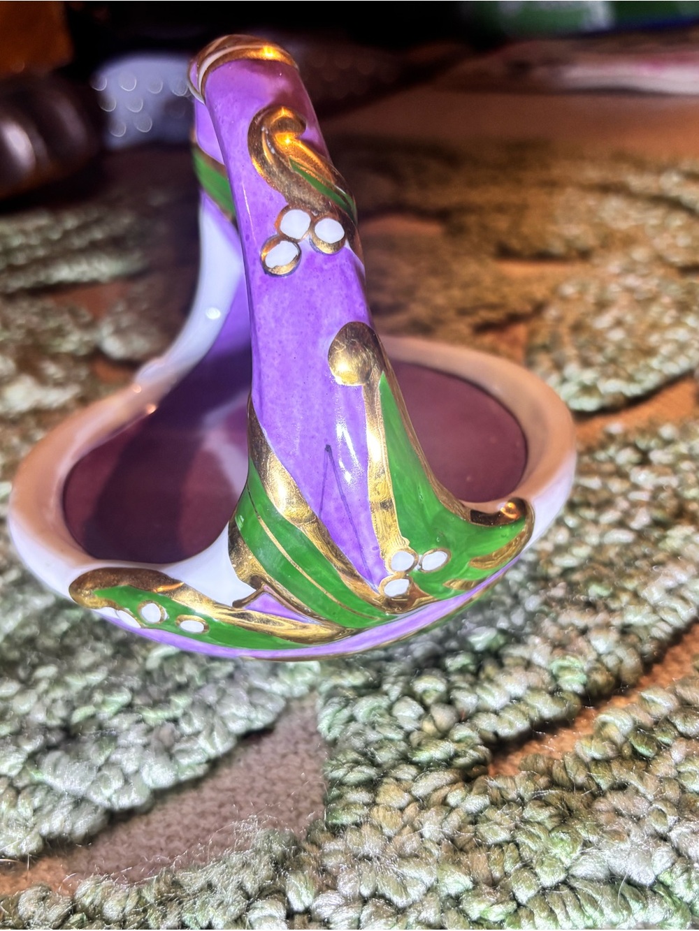 VINTAGE PORCELAIN HAND-PAINTED TRINKET DISH. ADORABLE GIFT!